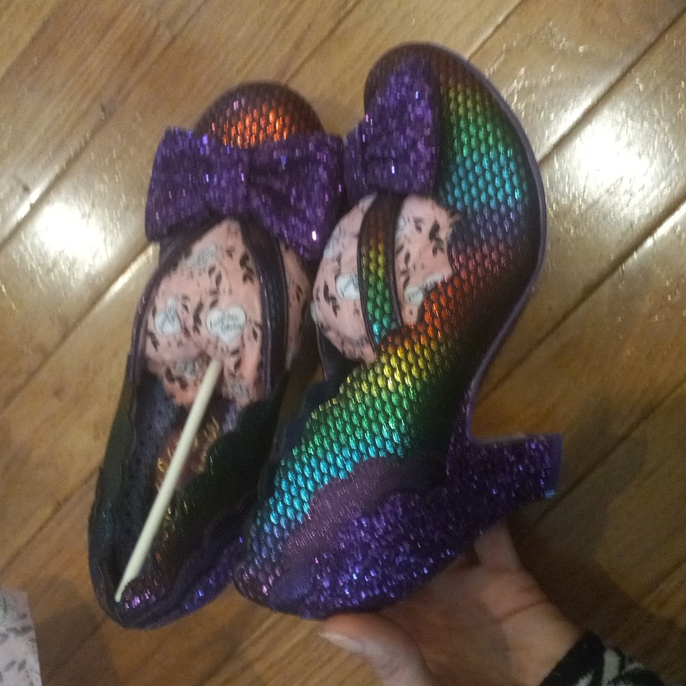 New 'STAGE LEFT' glitter & rainbow Irregular Choice heels, size 37, US size 6-7 - Picture 2 of 10